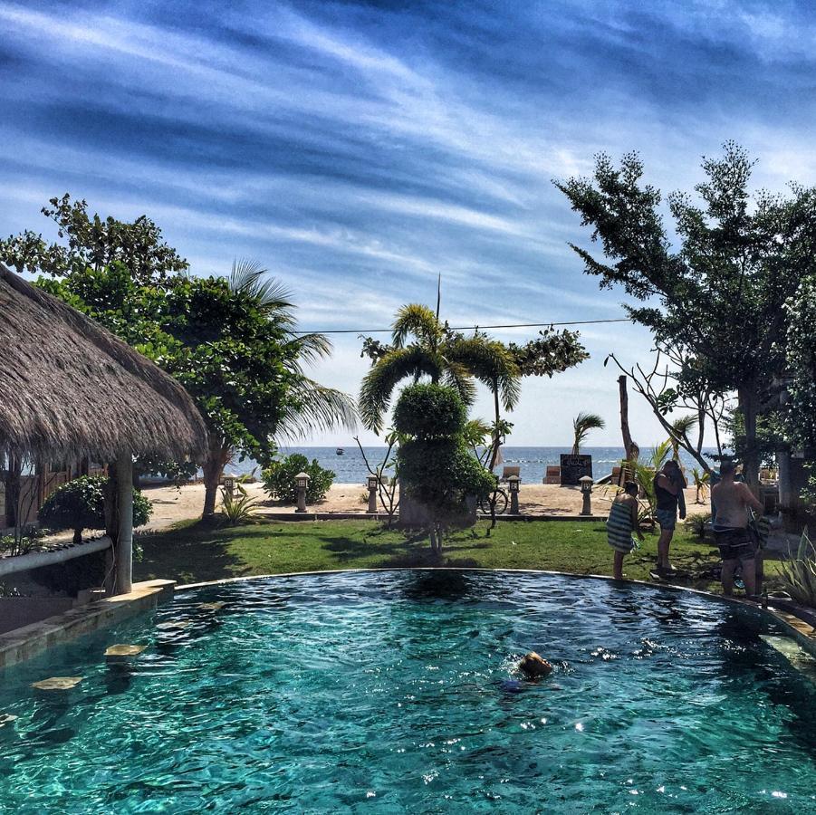 Puri Air Beach Resort & Spa Gili Islands Exterior photo