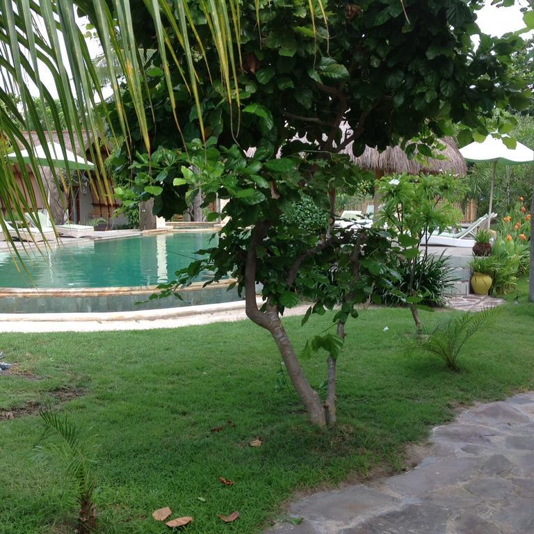 Puri Air Beach Resort & Spa Gili Islands Exterior photo