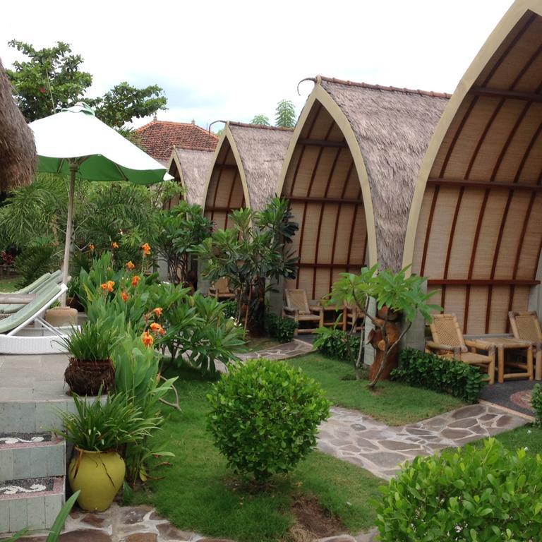 Puri Air Beach Resort & Spa Gili Islands Exterior photo