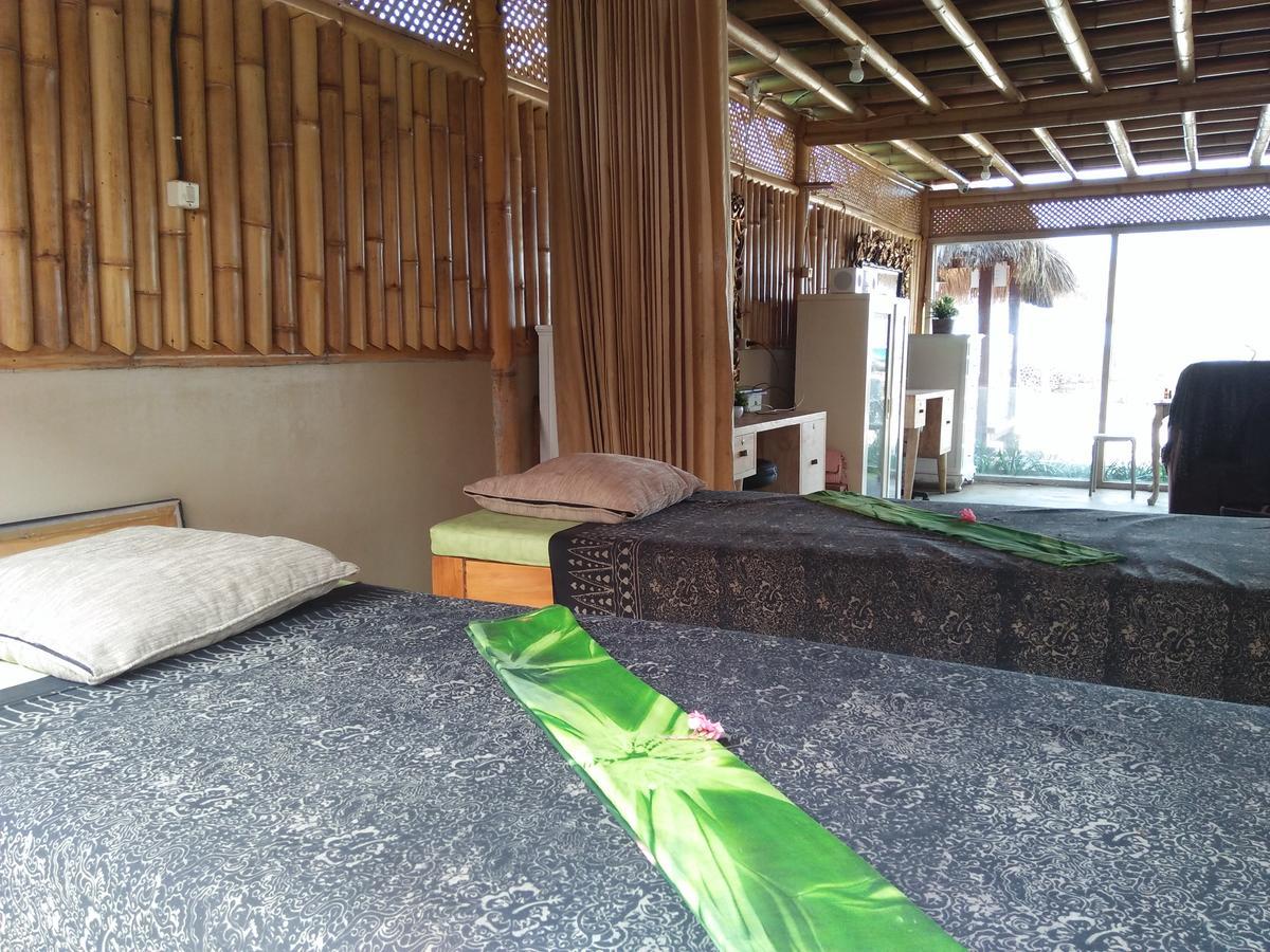 Puri Air Beach Resort & Spa Gili Islands Exterior photo