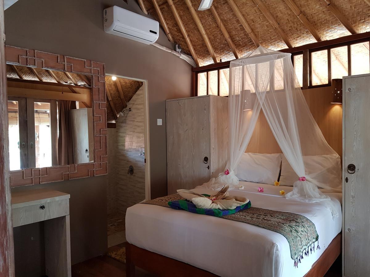 Puri Air Beach Resort & Spa Gili Islands Exterior photo