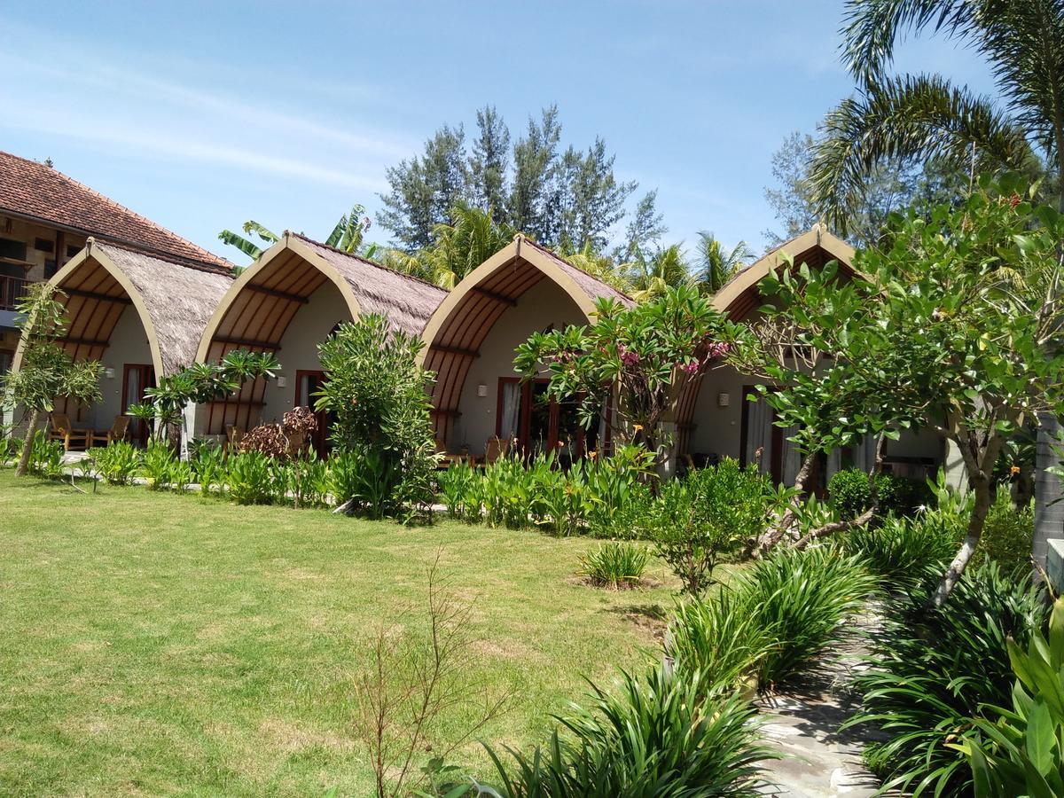 Puri Air Beach Resort & Spa Gili Islands Exterior photo
